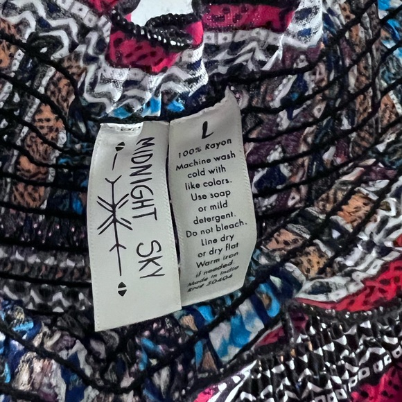 Mexican themed off the shoulder blouse - Picture 7 of 7